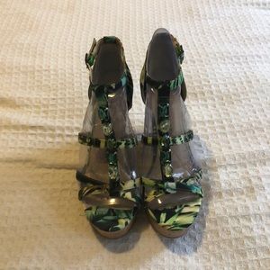 Chinese laundry tropical green platform sandals